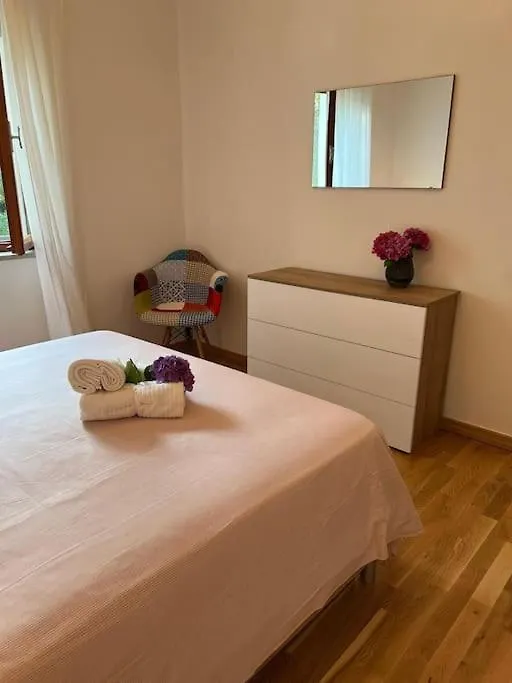 Вилла Casa Ferrara Di Monte Baldo