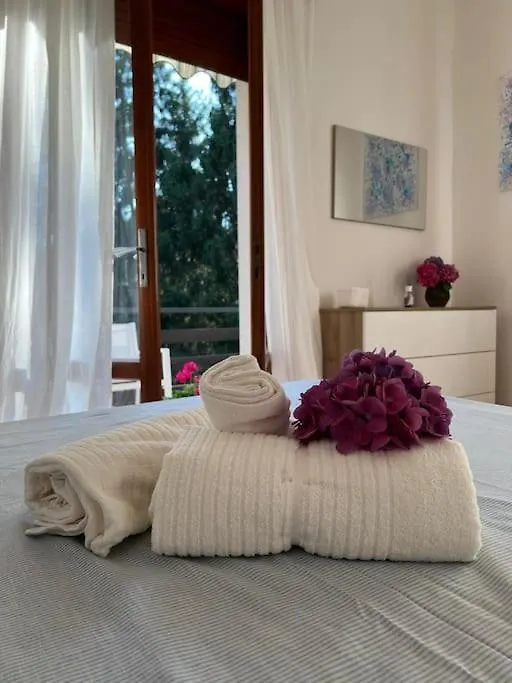 Дом отдыха Вилла Casa Ferrara Di Monte Baldo Италия