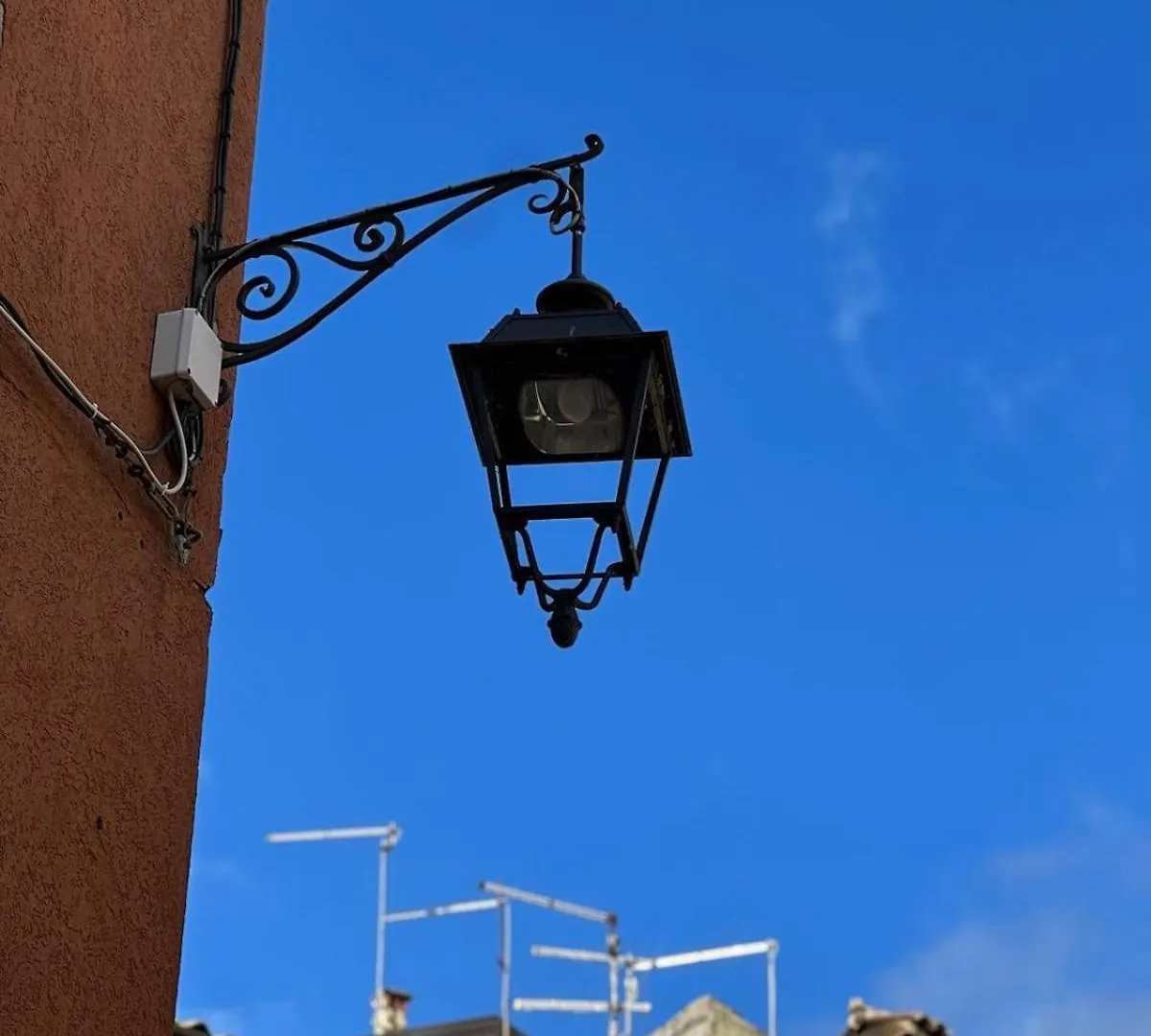 Casa Ferrara Di Monte Baldo 빌라 펜션